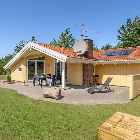 Pet Friendly In Tarm With Sauna Tatil Evi