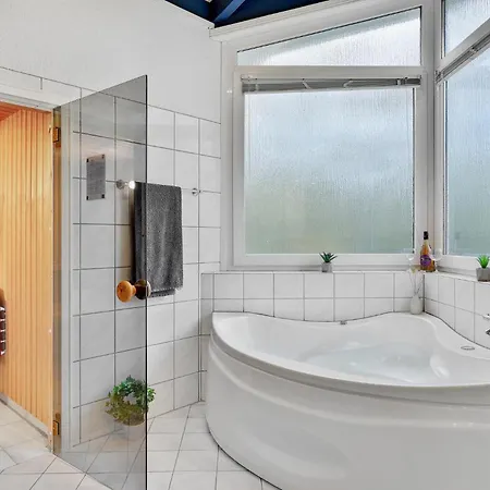 Pet Friendly In Tarm With Sauna Tatil Evi Hemmet
